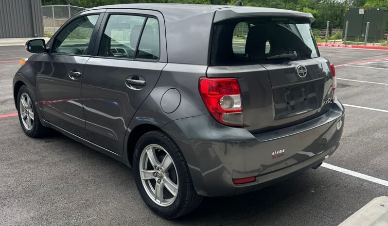 2011 Scion XD full