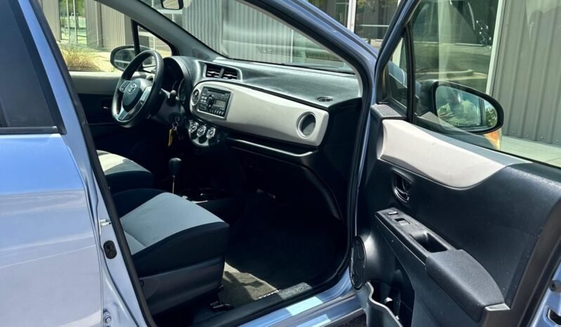 2013 Toyota Yaris full