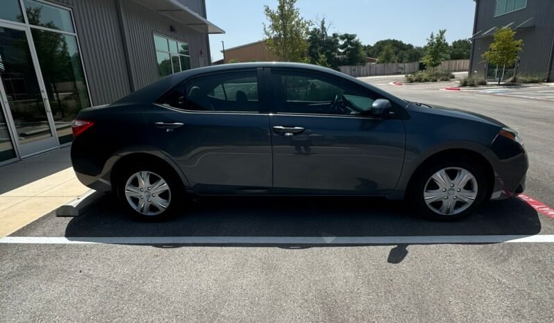 2016 Toyota Corolla full